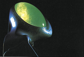 Illustration for article titled Giant Plastic Alien Heads, Badass Fantasy Art & Video Games